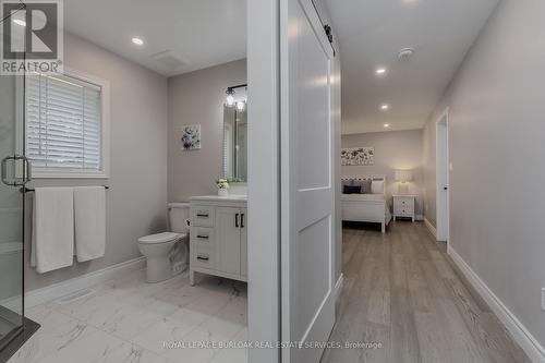 345 Prince'S Street, Centre Wellington (Fergus), ON - Indoor Photo Showing Bathroom