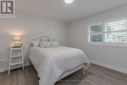 345 Prince'S Street, Centre Wellington (Fergus), ON - Indoor Photo Showing Bedroom