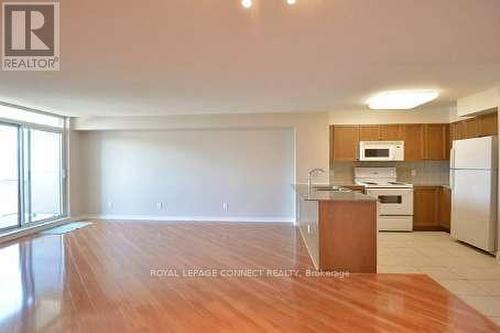 702 - 1730 Eglinton Avenue E, Toronto (Victoria Village), ON - Indoor Photo Showing Kitchen