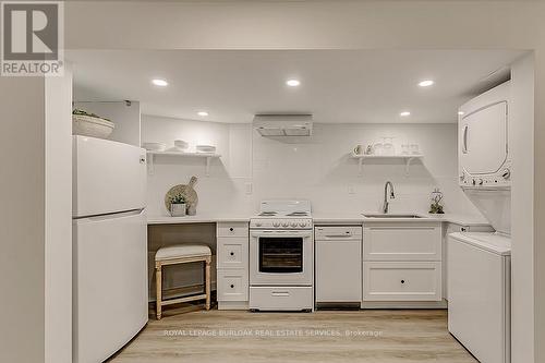 Lower - 93 Shadyside Avenue, Hamilton, ON - Indoor Photo Showing Laundry Room