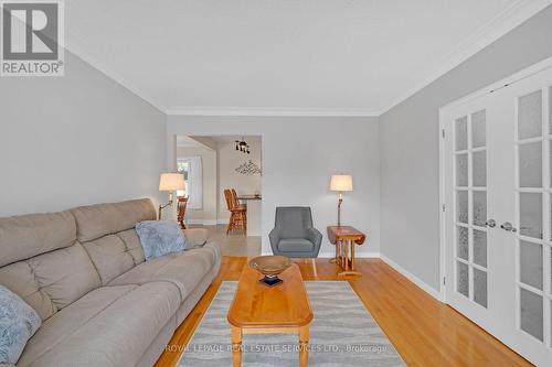 1381 Constance Drive, Oakville, ON - Indoor Photo Showing Living Room