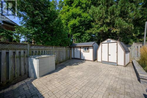 1381 Constance Drive, Oakville, ON - Outdoor