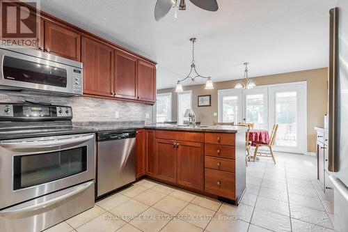 16 Geoffery Road, Norfolk (Port Dover), ON - Indoor Photo Showing Kitchen