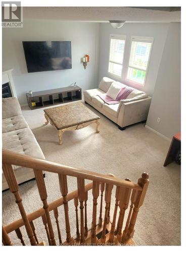 48 Humphrey Street, Hamilton, ON - Indoor Photo Showing Living Room