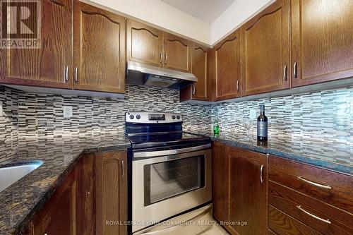 702 - 9 Northern Heights Drive, Richmond Hill (Langstaff), ON - Indoor Photo Showing Kitchen