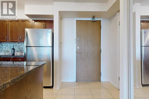 702 - 9 Northern Heights Drive, Richmond Hill (Langstaff), ON - Indoor Photo Showing Kitchen