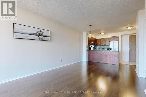 702 - 9 Northern Heights Drive, Richmond Hill (Langstaff), ON - Indoor