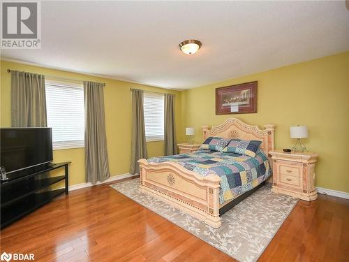 4550 Kettleby Court, Mississauga, ON - Indoor Photo Showing Bedroom