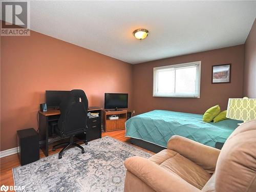 4550 Kettleby Court, Mississauga, ON - Indoor Photo Showing Bedroom