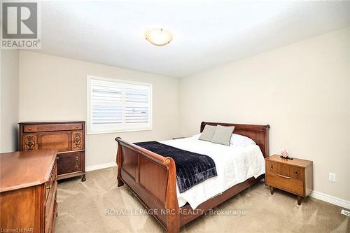 133 Roselawn Crescent, Welland, ON - Indoor Photo Showing Bedroom