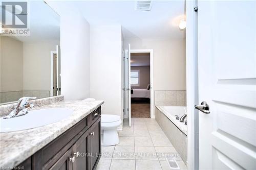 133 Roselawn Crescent, Welland, ON - Indoor Photo Showing Bathroom