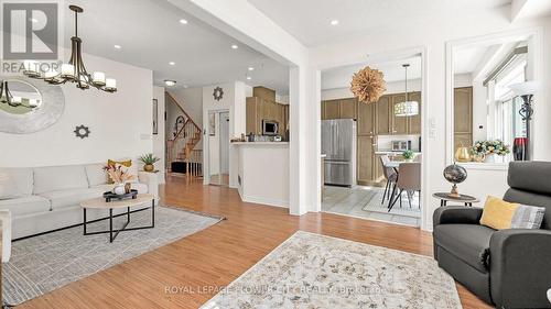 163 Iceland Poppy Trail, Brampton (Northwest Sandalwood Parkway), ON - Indoor Photo Showing Living Room