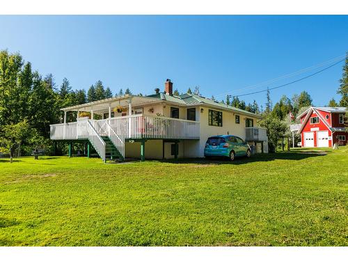 12698 Highway 3A, Boswell, BC - Outdoor With Deck Patio Veranda