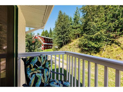 12698 Highway 3A, Boswell, BC - Outdoor