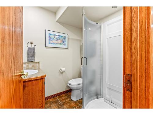 12698 Highway 3A, Boswell, BC - Indoor Photo Showing Bathroom