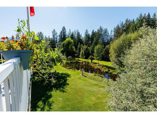 12698 Highway 3A, Boswell, BC - Outdoor