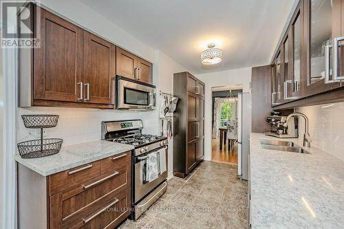 1251 Hedgestone Crescent, Oakville (Glen Abbey), ON - Indoor Photo Showing Kitchen With Stainless Steel Kitchen With Double Sink