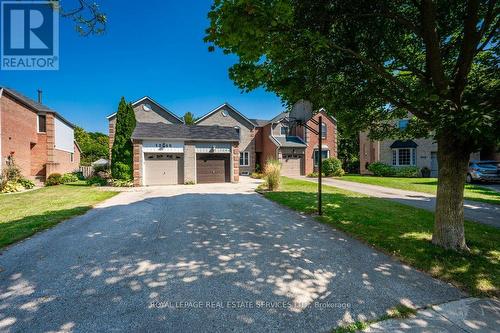 1251 Hedgestone Crescent, Oakville (Glen Abbey), ON - Outdoor With Facade