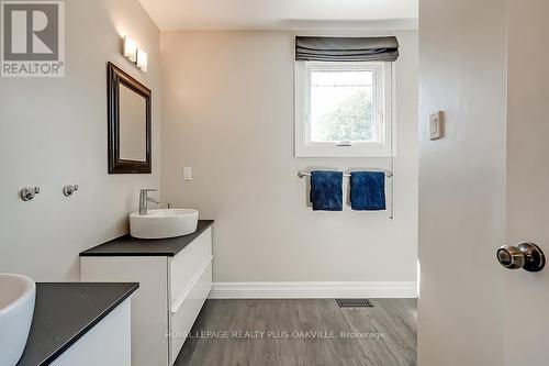 4504 Hawthorne Drive, Burlington (Shoreacres), ON - Indoor Photo Showing Bathroom