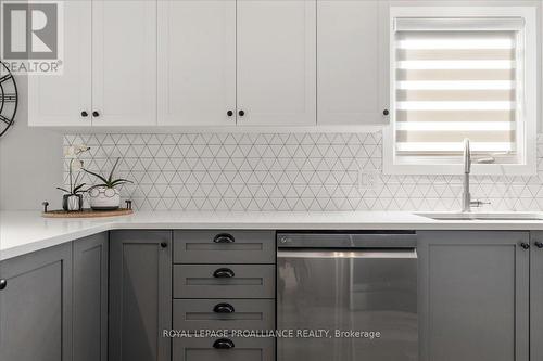 1351 Frank Street, Kingston, ON - Indoor Photo Showing Kitchen