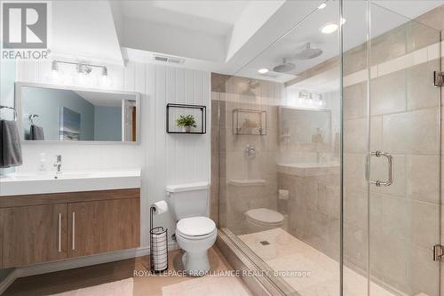 1351 Frank Street, Kingston, ON - Indoor Photo Showing Bathroom