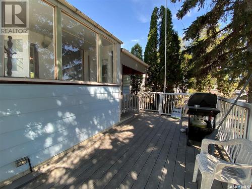 311 1St Avenue W, Kindersley, SK - Outdoor With Deck Patio Veranda