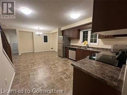 931 Glasgow Street Unit# 28B, Kitchener, ON - Indoor Photo Showing Kitchen