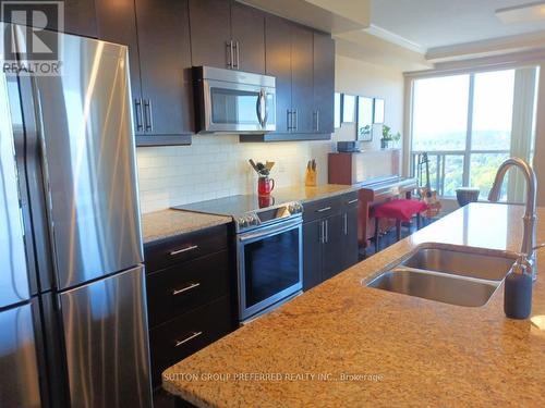 2208 - 330 Ridout Street N, London, ON - Indoor Photo Showing Kitchen With Double Sink With Upgraded Kitchen