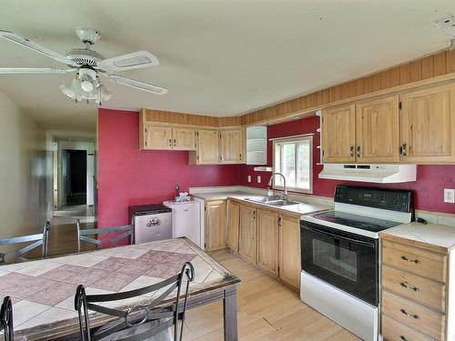 Cuisine - 5967 Rg Jolicoeur, Rouyn-Noranda, QC - Indoor Photo Showing Kitchen With Double Sink