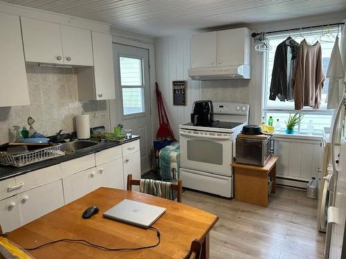 Cuisine - 1021  - 1025 Ch. Du Golf, La Malbaie, QC - Indoor Photo Showing Kitchen