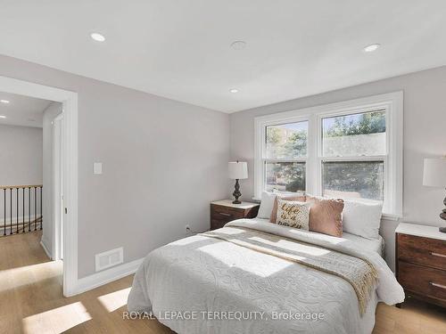 16 Mooregate Ave, Toronto, ON - Indoor Photo Showing Bedroom