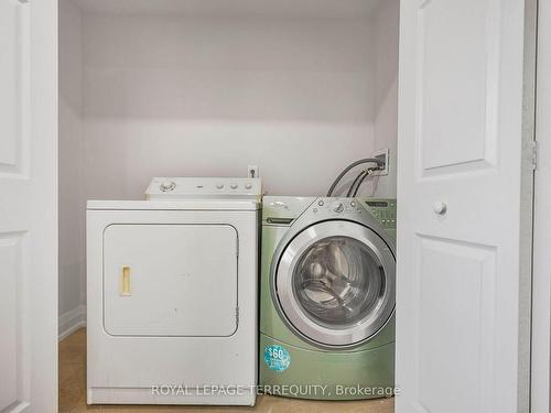 16 Mooregate Ave, Toronto, ON - Indoor Photo Showing Laundry Room