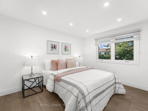 1363 Mary St N, Oshawa, ON - Indoor Photo Showing Bedroom