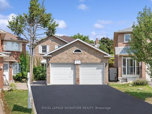 16 Kilbarry Crt, Richmond Hill, ON - Outdoor With Facade