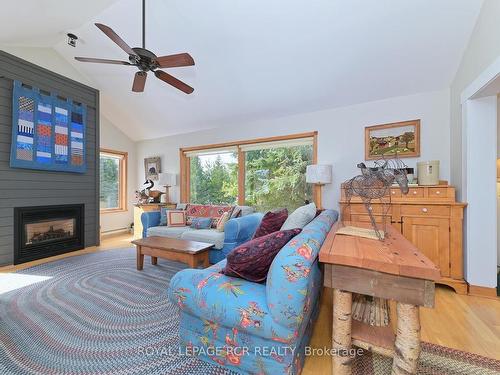 708148 County Road 21, Mulmur, ON - Indoor Photo Showing Kitchen