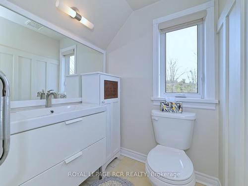 708148 County Road 21, Mulmur, ON - Indoor Photo Showing Bathroom