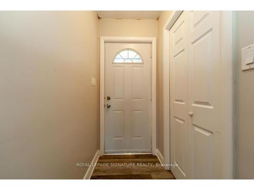 194 Loiuse St, Stratford, ON - Indoor Photo Showing Other Room