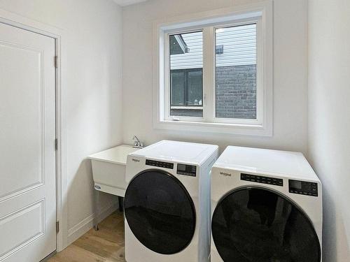 227 Schmidt Dr, Wellington North, ON - Indoor Photo Showing Laundry Room