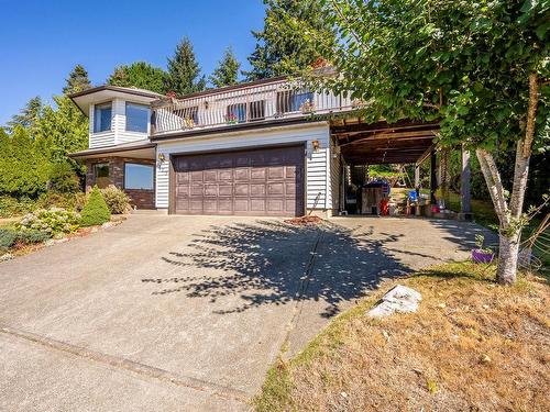 222 Stafford Ave, Courtenay, BC 