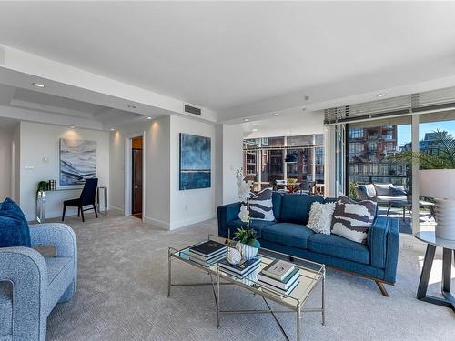 510-21 Dallas Rd, Victoria, BC - Indoor Photo Showing Living Room