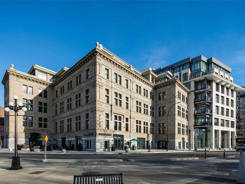 412-521 Courtney St, Victoria, BC - Outdoor With Facade