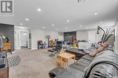 7021 Maple Fern Bay, Regina, SK 