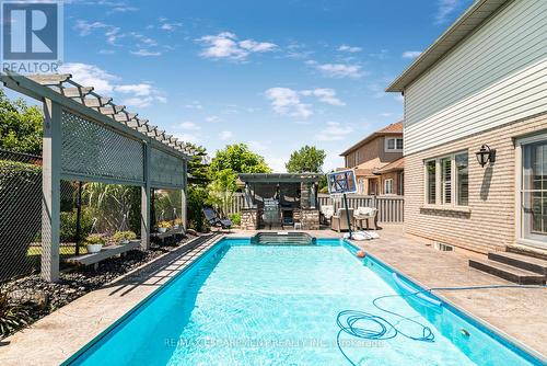 50 Tuscani Drive, Hamilton (Winona), ON 