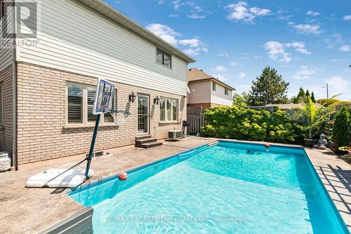 50 Tuscani Drive, Hamilton (Winona), ON 