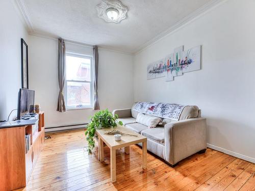 Living room - 2526  - 2530 Rue La Fontaine, Montréal (Ville-Marie), QC - Indoor Photo Showing Living Room