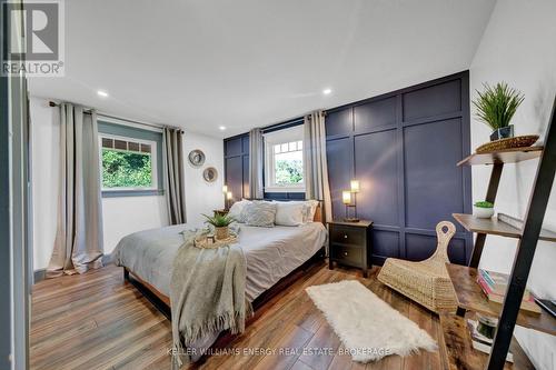 15519 Loyalist Parkway, Prince Edward County (Bloomfield), ON - Indoor Photo Showing Bedroom