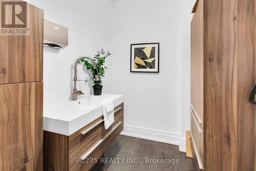 294 Roselawn Avenue, Toronto (Lawrence Park South), ON - Indoor Photo Showing Living Room With Fireplace