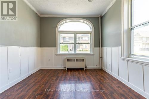 55 Willow Street, Brant, ON - Indoor Photo Showing Other Room