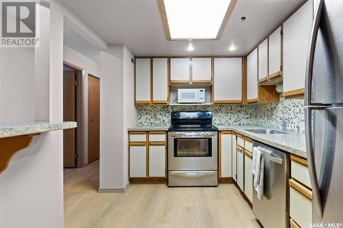 1107 311 6Th Avenue N, Saskatoon, SK - Indoor Photo Showing Kitchen