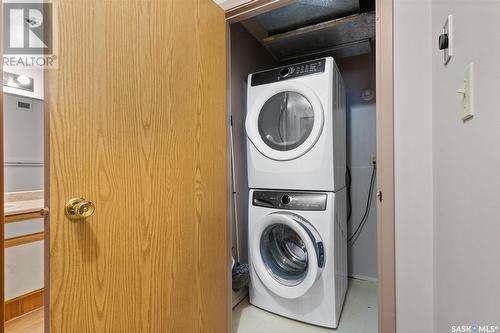 1107 311 6Th Avenue N, Saskatoon, SK - Indoor Photo Showing Laundry Room